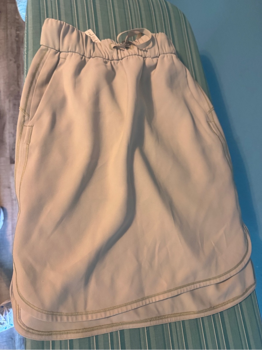 lululemon athletica Cream Drawstring Waist Skirt